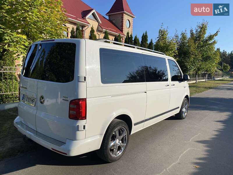 Универсал Volkswagen Transporter 2016 в Киеве