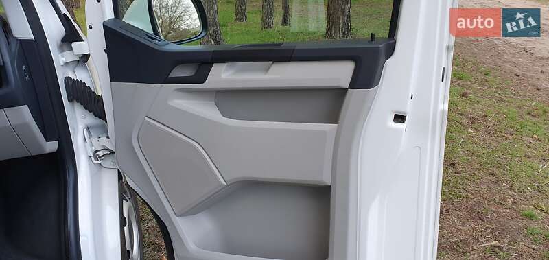 Минивэн Volkswagen Transporter 2016 в Кропивницком