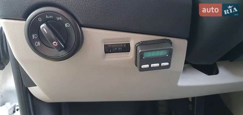 Минивэн Volkswagen Transporter 2016 в Кропивницком