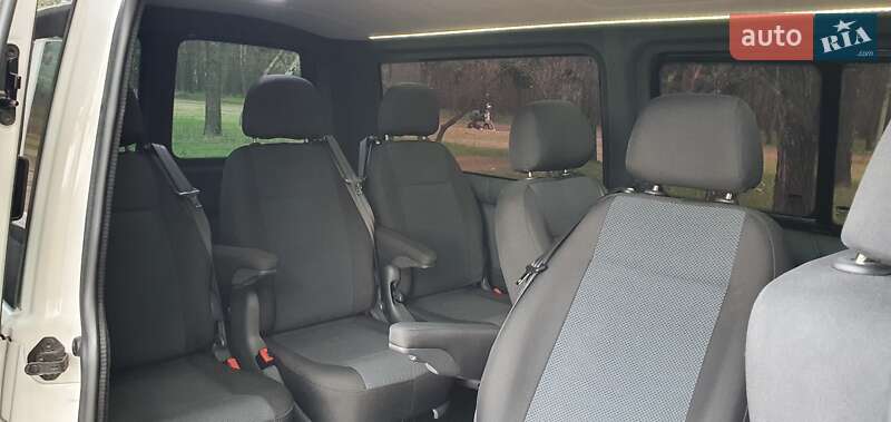 Минивэн Volkswagen Transporter 2016 в Кропивницком