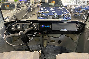 Минивэн Volkswagen Transporter 1977 в 