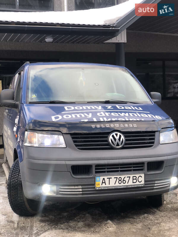 Минивэн Volkswagen Transporter 2006 в Верховине