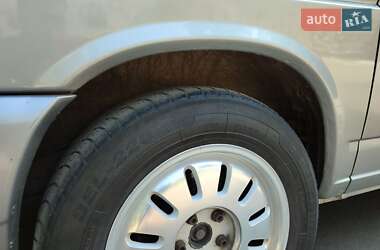 Седан Volkswagen Transporter 2000 в 