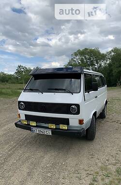 Минивэн Volkswagen Transporter 1990 в 