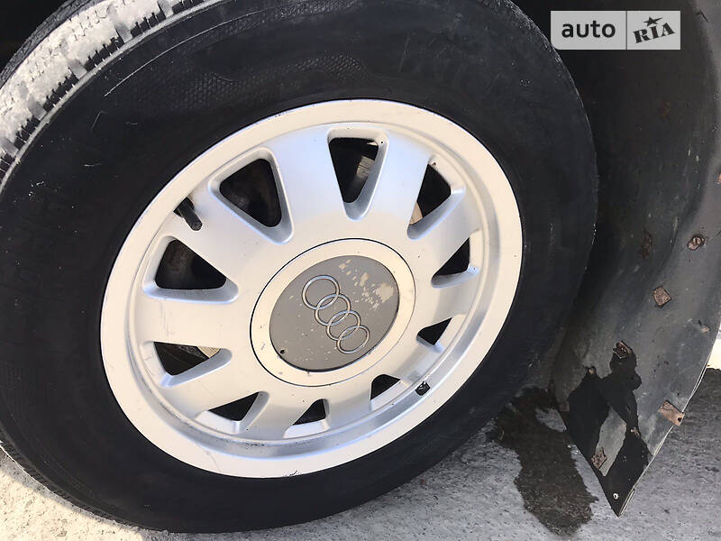 Грузовой фургон Volkswagen Transporter 2001 в Стрые