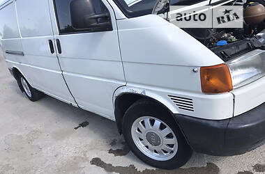 Грузовой фургон Volkswagen Transporter 2001 в 