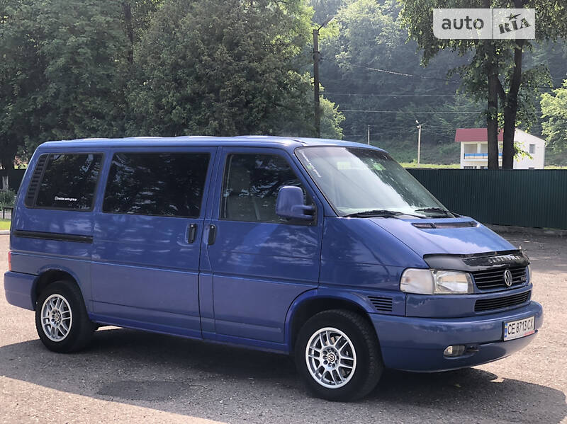 Универсал Volkswagen Transporter 2002 в Косове