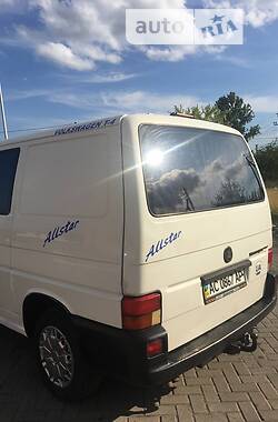 Минивэн Volkswagen Transporter 2001 в 