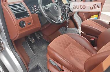 Минивэн Volkswagen Transporter 2014 в 