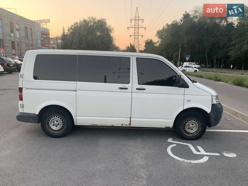 Грузовой фургон Volkswagen Transporter 2007 в Днепре