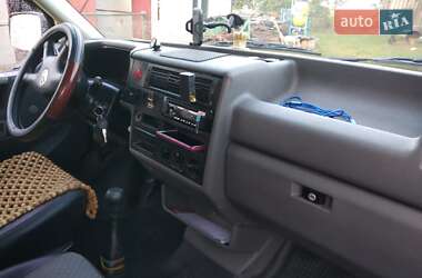 Минивэн Volkswagen Transporter 2000 в 