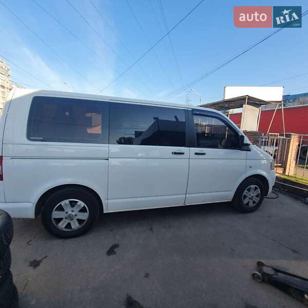 Мінівен Volkswagen Transporter 2011 в Дніпрі