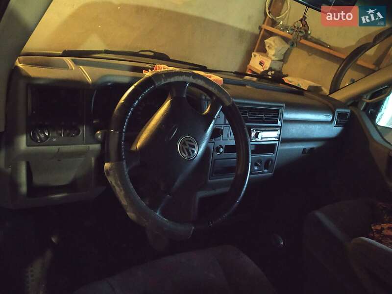 Универсал Volkswagen Transporter 2001 в Ужгороде