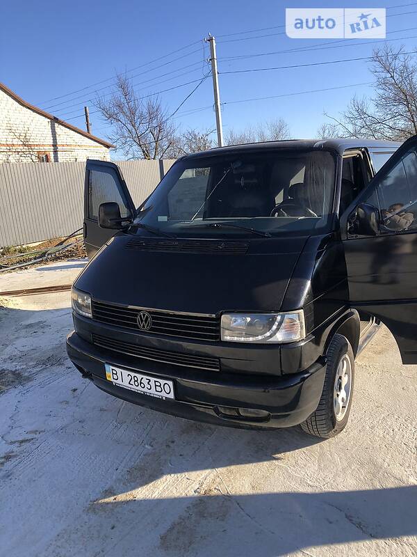 Грузопассажирский фургон Volkswagen Transporter 2000 в 