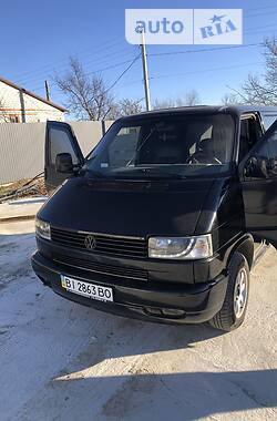 Вантажопасажирський фургон Volkswagen Transporter 2000 в 