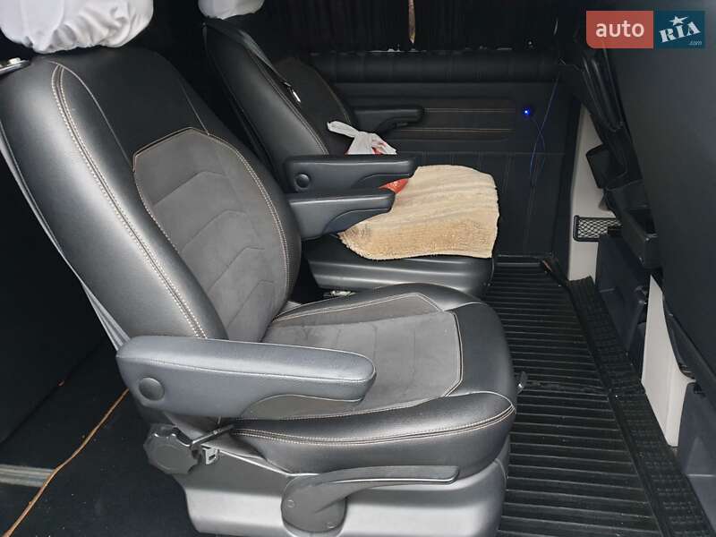 Минивэн Volkswagen Transporter 2015 в Одессе