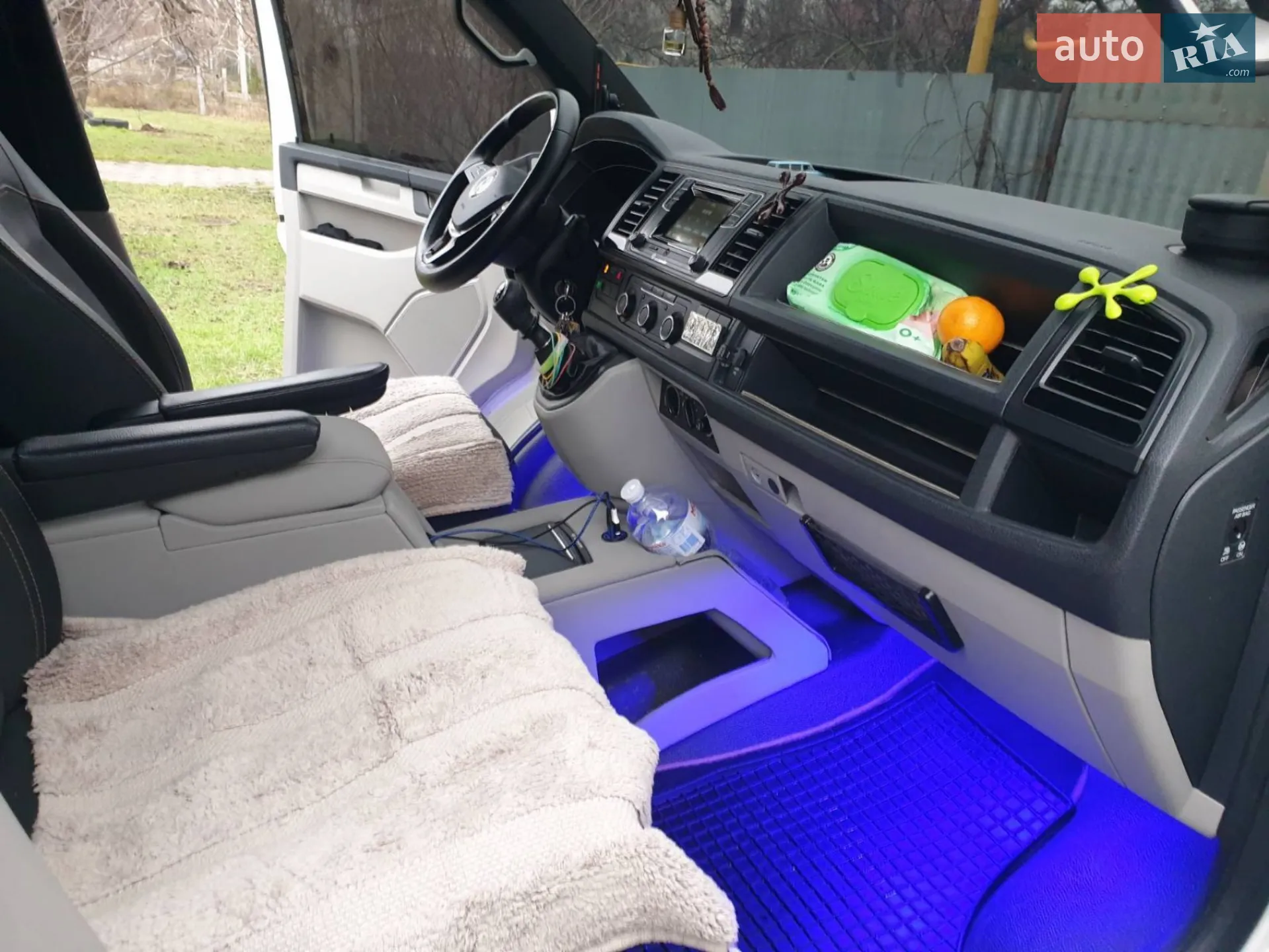 2015 Volkswagen Transporter - мініатюра 27
