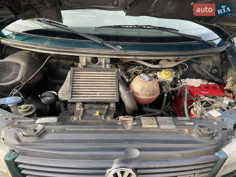 Мінівен Volkswagen Transporter 2000 в Харкові