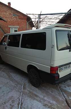 Минивэн Volkswagen Transporter 2000 в Зборове