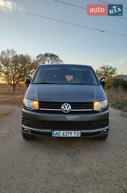 Минивэн Volkswagen Transporter 2016 в 