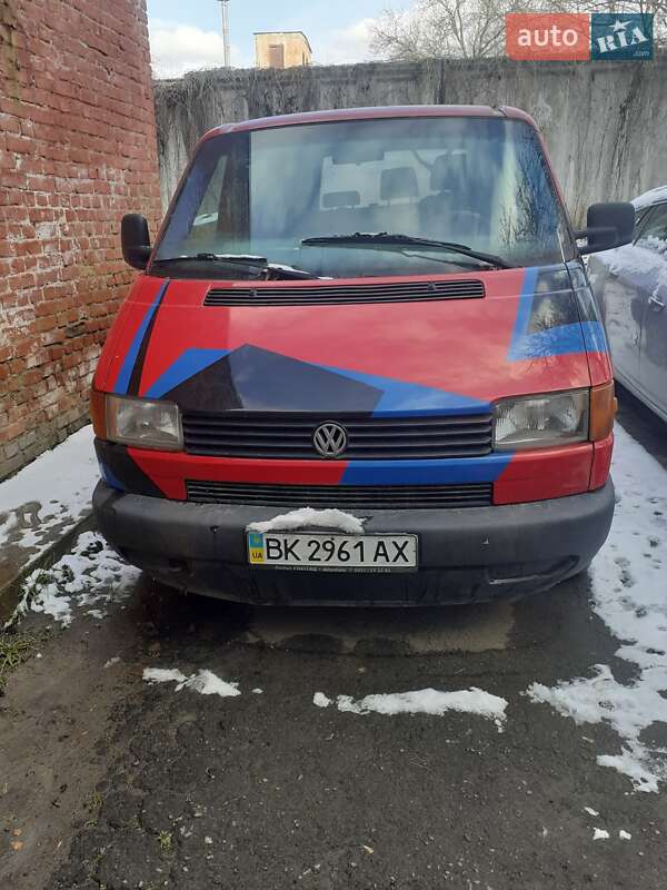 Минивэн Volkswagen Transporter 1996 в Ровно