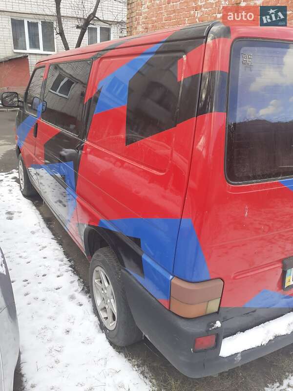 Минивэн Volkswagen Transporter 1996 в Ровно