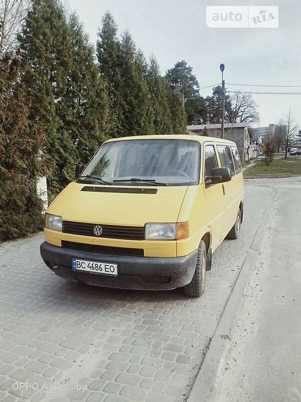 Минивэн Volkswagen Transporter 1999 в Новояворовске