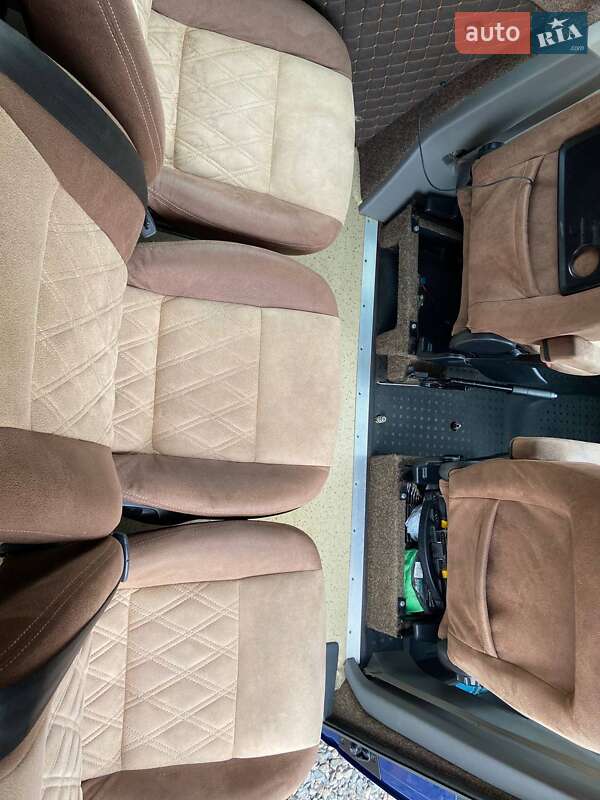 Минивэн Volkswagen Transporter 2004 в Черновцах