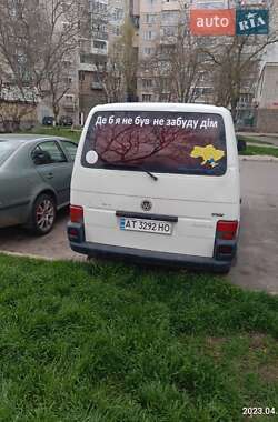 Минивэн Volkswagen Transporter 2001 в 