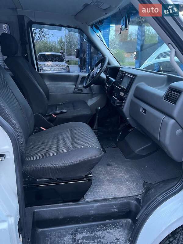 Минивэн Volkswagen Transporter 1996 в Полтаве