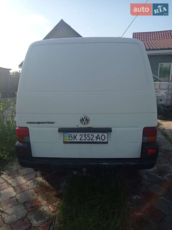 Мінівен Volkswagen Transporter 2000 в Понінці