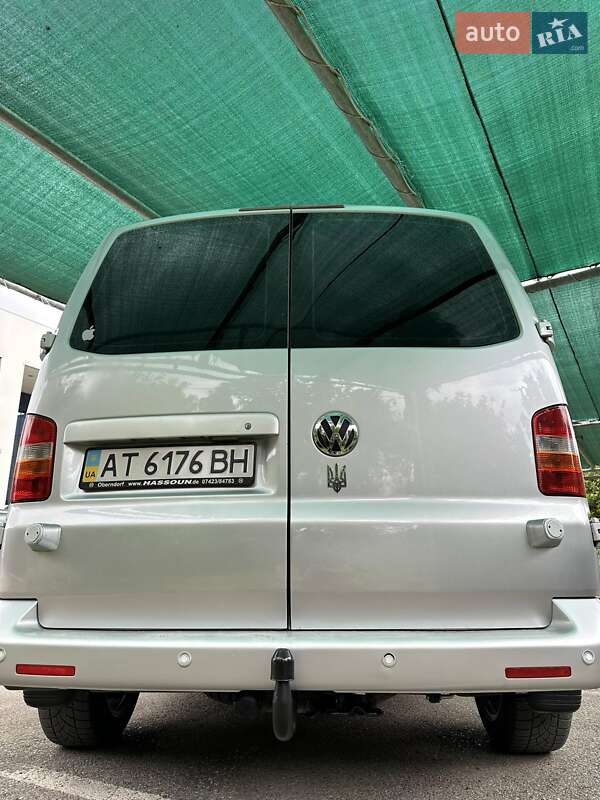 Минивэн Volkswagen Transporter 2009 в Ивано-Франковске