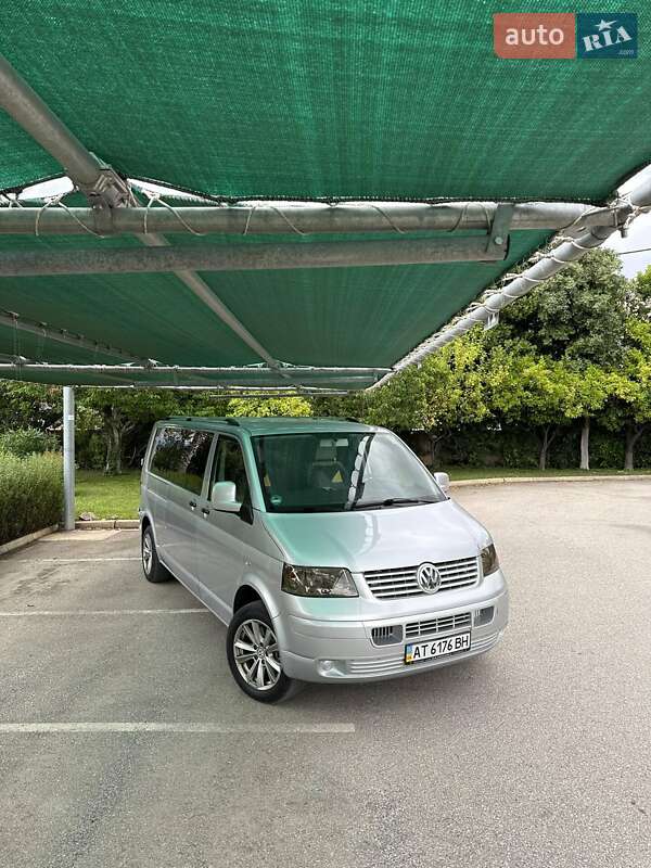 Минивэн Volkswagen Transporter 2009 в Ивано-Франковске