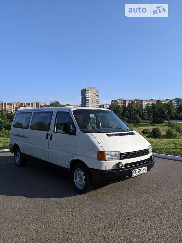 Минивэн Volkswagen Transporter 1993 в Ровно