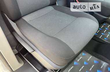 Минивэн Volkswagen Transporter 2018 в 