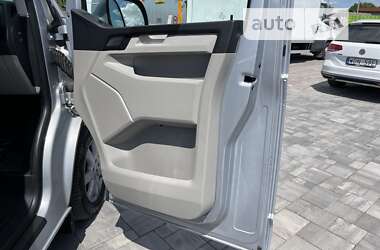 Минивэн Volkswagen Transporter 2018 в 