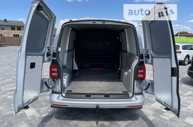 Минивэн Volkswagen Transporter 2018 в 