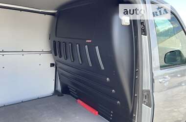Минивэн Volkswagen Transporter 2018 в 