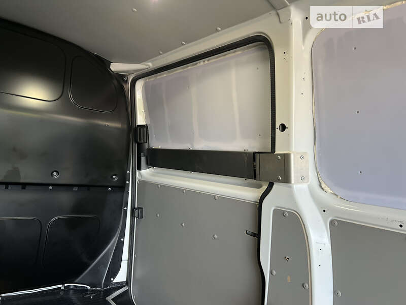 Грузовой фургон Volkswagen Transporter 2017 в Умани
