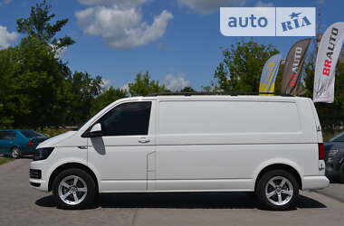 Минивэн Volkswagen Transporter 2019 в 
