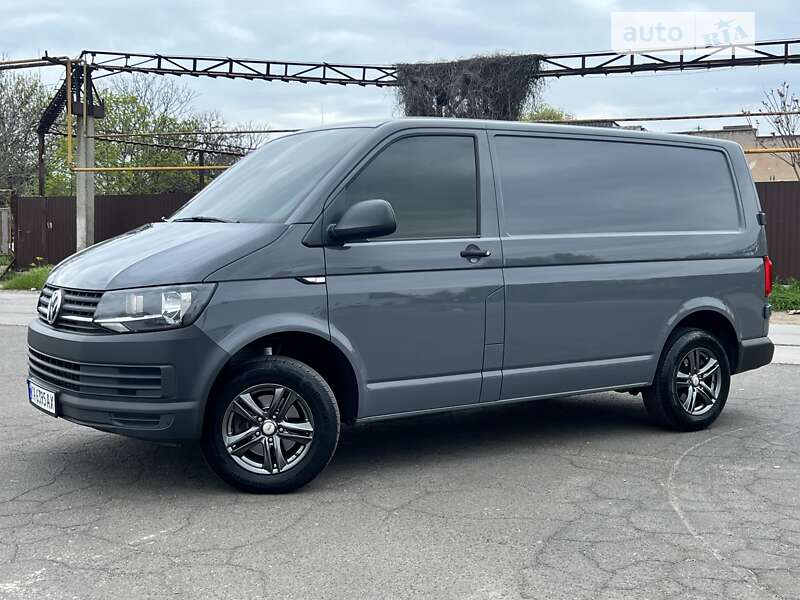 Вантажний фургон Volkswagen Transporter 2019 в Одесі