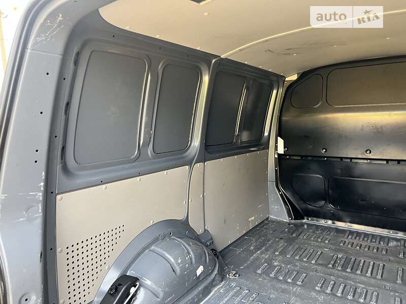 Вантажний фургон Volkswagen Transporter 2019 в Одесі
