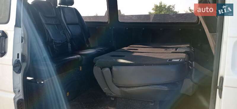 Минивэн Volkswagen Transporter 2000 в Луцке