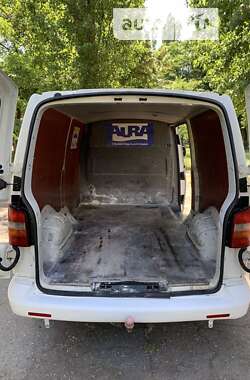 Грузовой фургон Volkswagen Transporter 2008 в 