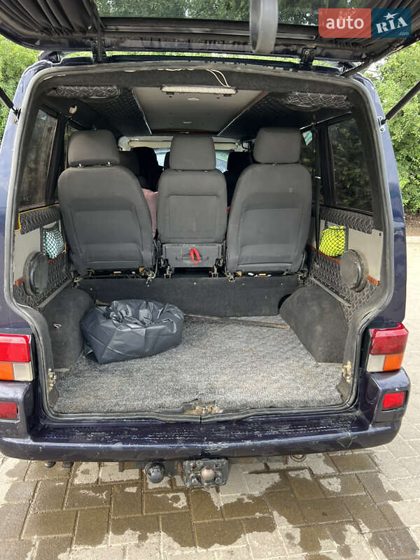 Минивэн Volkswagen Transporter 2003 в Глыбокой