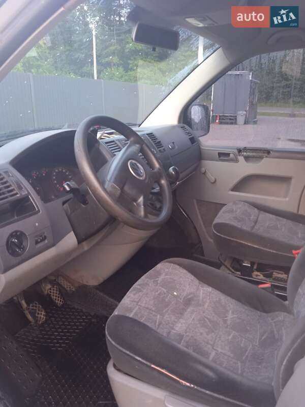 Минивэн Volkswagen Transporter 2006 в Львове