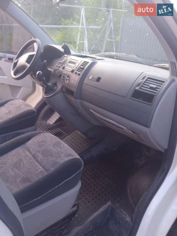 Минивэн Volkswagen Transporter 2006 в Львове