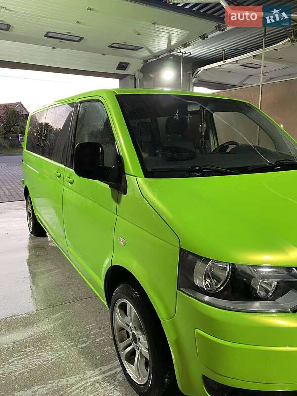 Минивэн Volkswagen Transporter 2009 в Рахове
