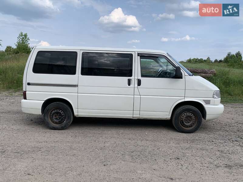 Минивэн Volkswagen Transporter 2000 в Луцке