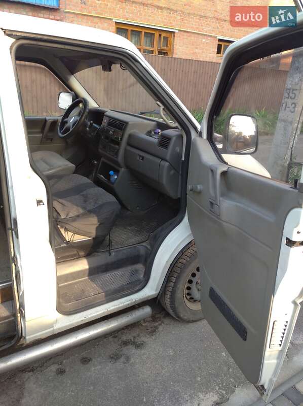 Минивэн Volkswagen Transporter 2001 в Лубнах
